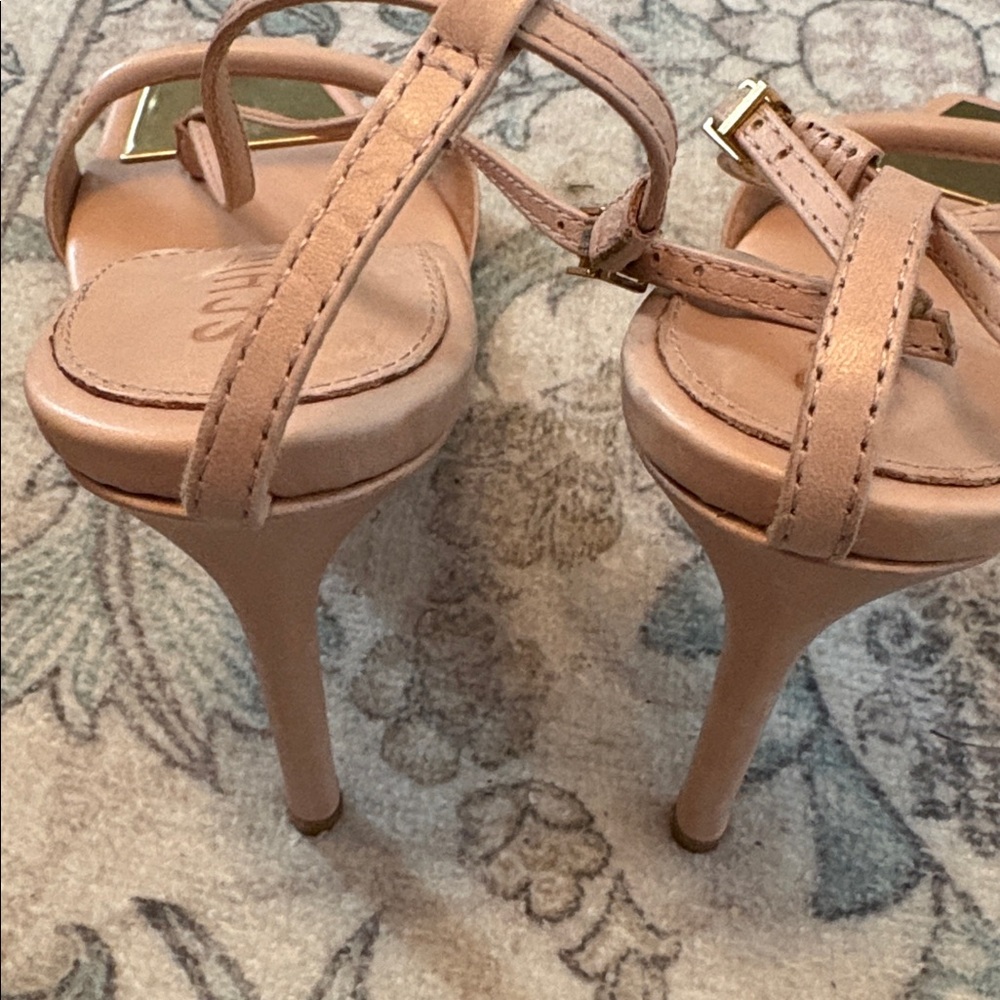 SCHUTZ Nude Tan Leather T-Strap Sandals with Gold Accent - Picture 4 of 6
